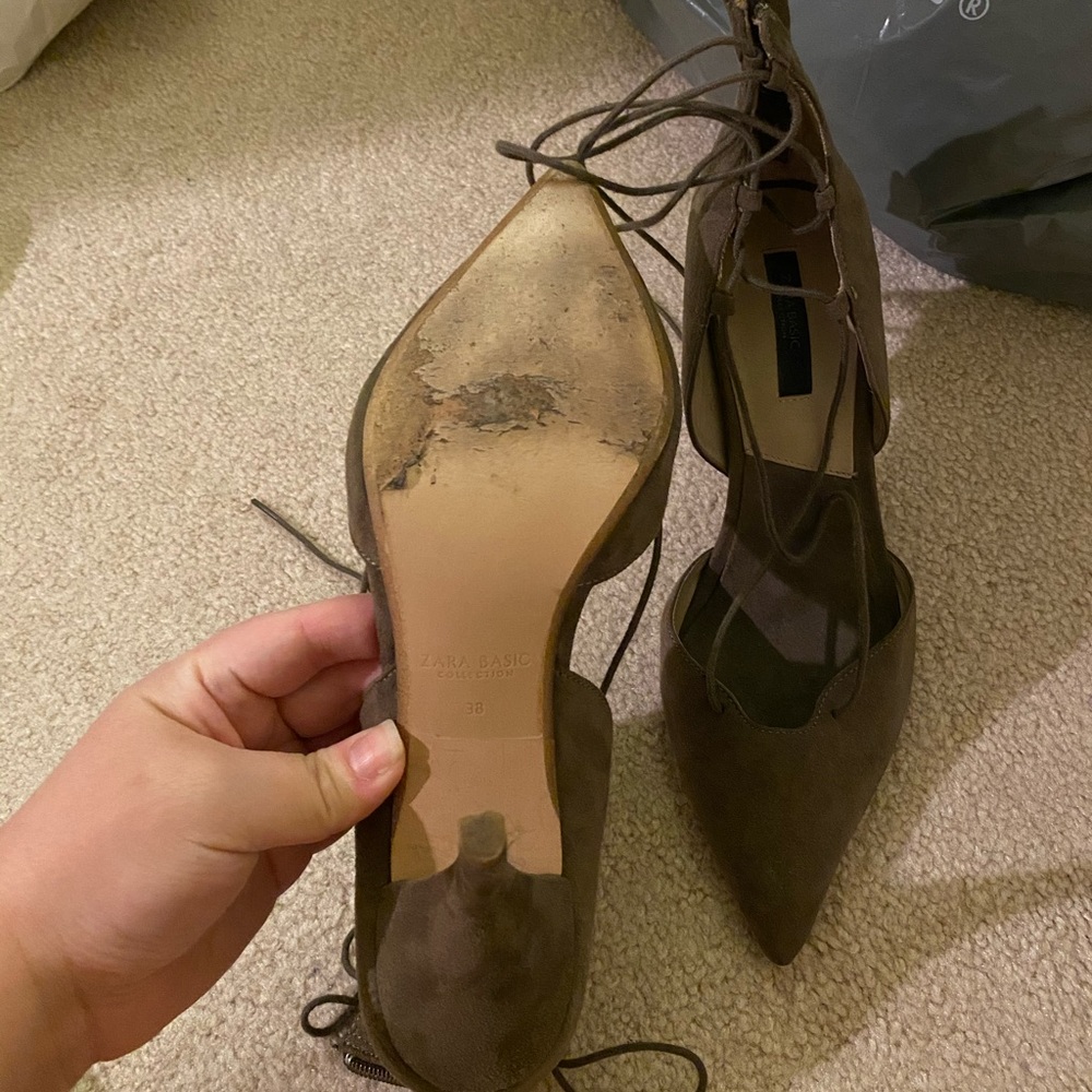 Pumps - Picture 2 of 3